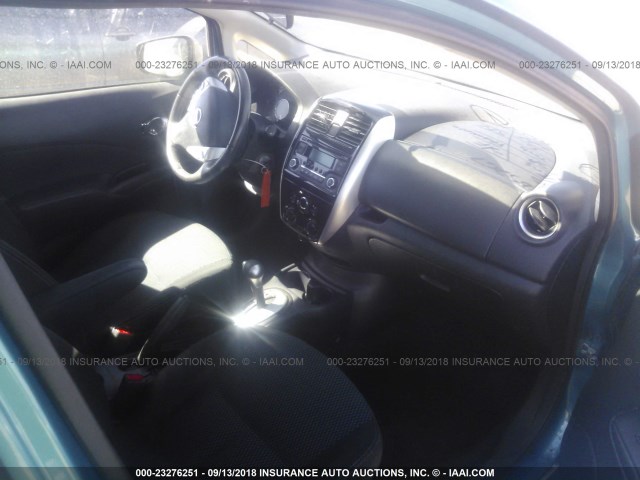3N1CE2CP0FL439071 - 2015 NISSAN VERSA NOTE S/S PLUS/SV/SL/SR BLUE photo 5