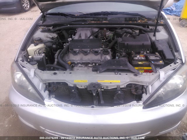 4T1BF30K52U002263 - 2002 TOYOTA CAMRY LE/XLE/SE Gümüş foto 10