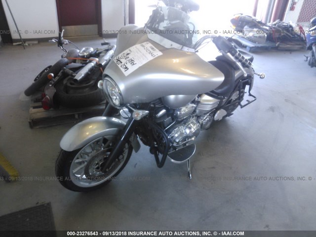 JYAVP22E3CA010408 - 2012 YAMAHA XV1900 CT SILVER photo 2