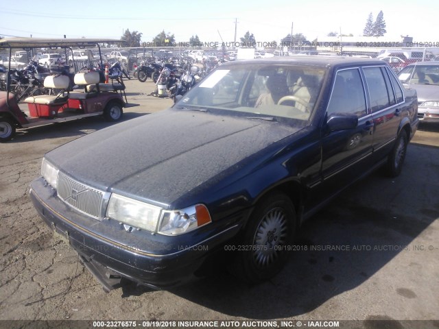 YV1KS9605W1129539 - 1998 VOLVO S90 BLUE photo 2