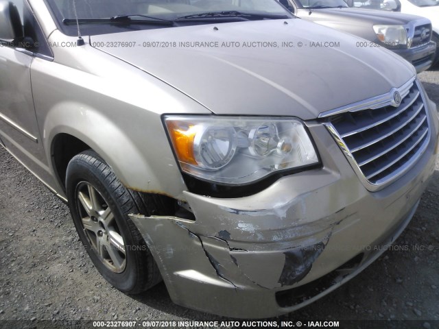 2A8HR54P78R752267 - 2008 CHRYSLER TOWN & COUNTRY TOURING GOLD photo 6