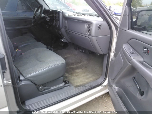 1GCEC19Z47Z135329 - 2007 CHEVROLET SILVERADO C1500 CLASSIC GRAY photo 5