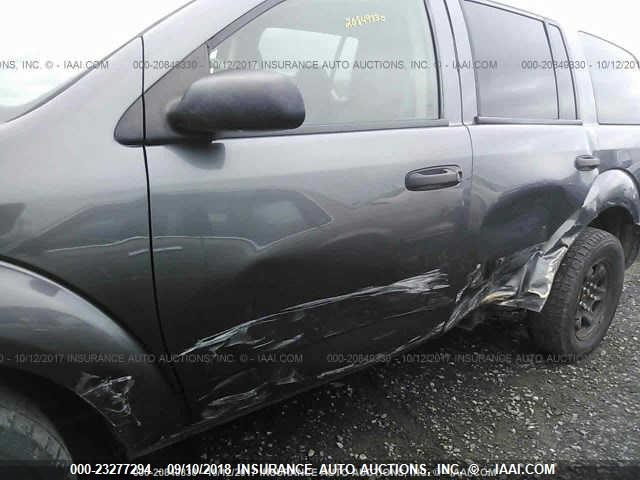 1D4HB38N34F183186 - 2004 DODGE DURANGO ST GRAY photo 6