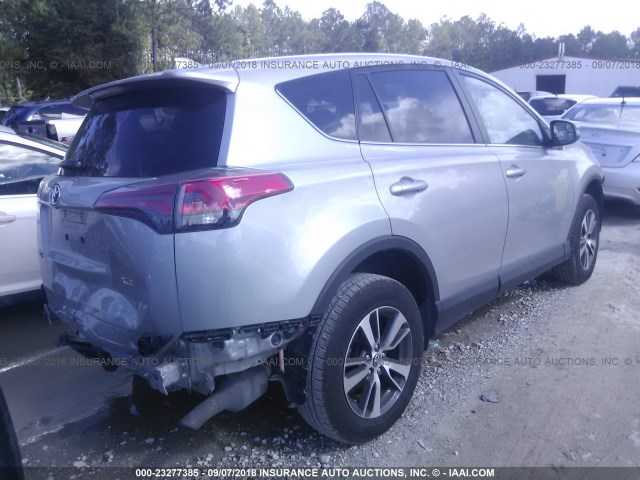 2T3WFREV1JW447807 - 2018 TOYOTA RAV4 ADVENTURE/XLE 银色 照片 4