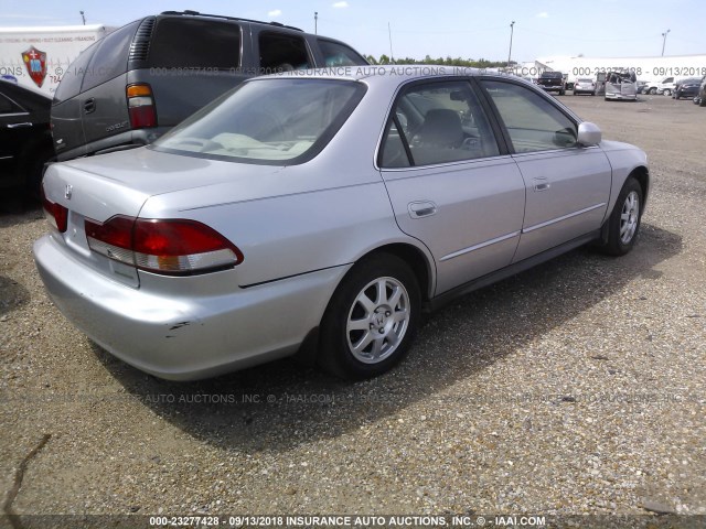 JHMCG56752C006323 - 2002 HONDA ACCORD SE SILVER photo 4