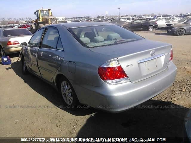 4T1BF30K45U608979 - 2005 TOYOTA CAMRY LE/XLE/SE BROWN photo 3