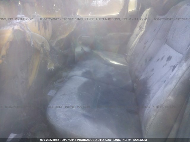 3TMDZ5BN8HM021832 - 2017 TOYOTA TACOMA DBL CAB/SR5/TRD SPORT/OR BLACK photo 8