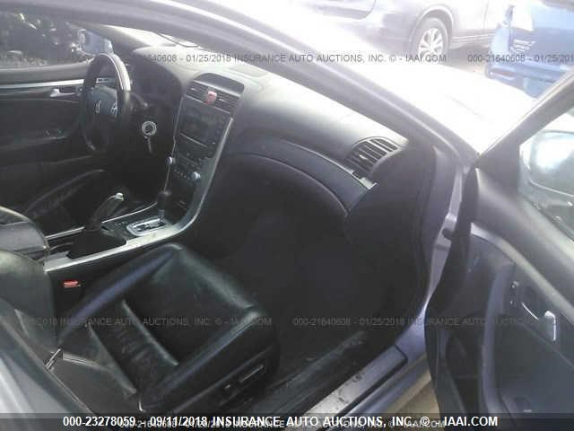 19UUA66205A013277 - 2005 ACURA TL SILVER photo 5