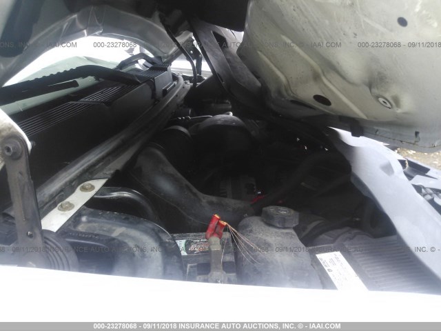 1GCEC14X67Z610145 - 2007 CHEVROLET SILVERADO C1500 CLASSIC WHITE photo 10