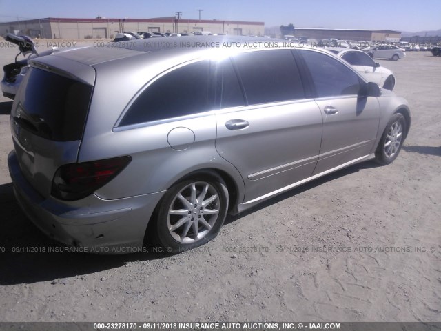 4JGCB75E56A007285 - 2006 MERCEDES-BENZ R 500 SILVER photo 4