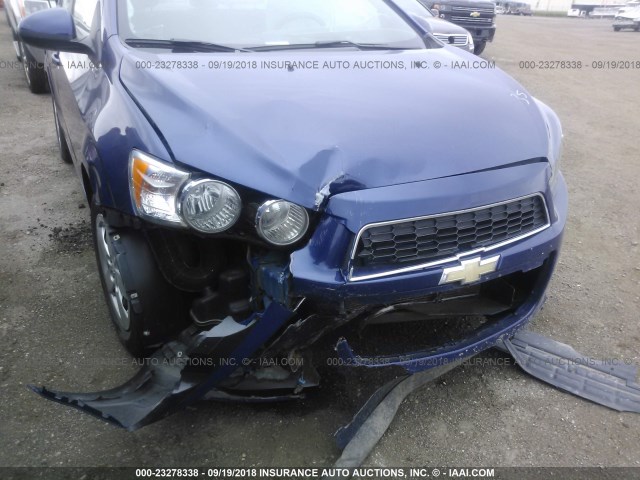 1G1JA5SH8D4257190 - 2013 CHEVROLET SONIC LS BLUE photo 6