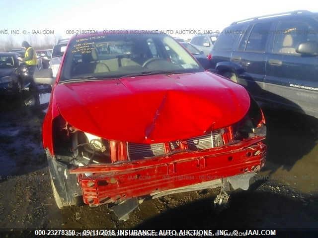 1FAHP35NX8W202122 - 2008 FORD FOCUS SE/SEL/SES RED photo 6