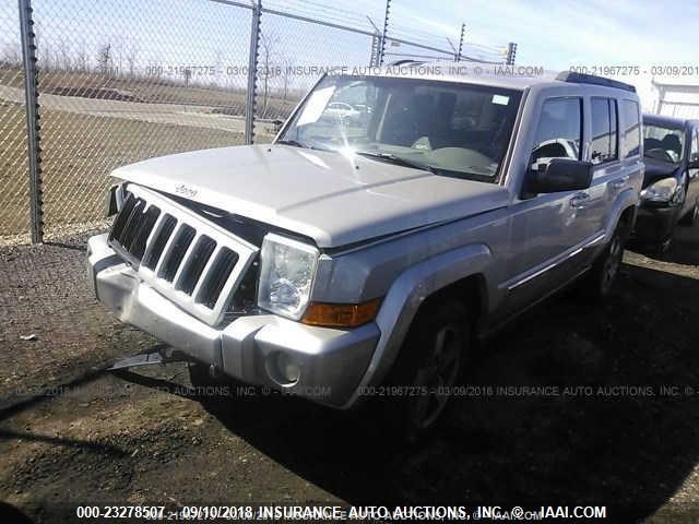 1J8HG48K46C366782 - 2006 JEEP COMMANDER GOLD photo 2