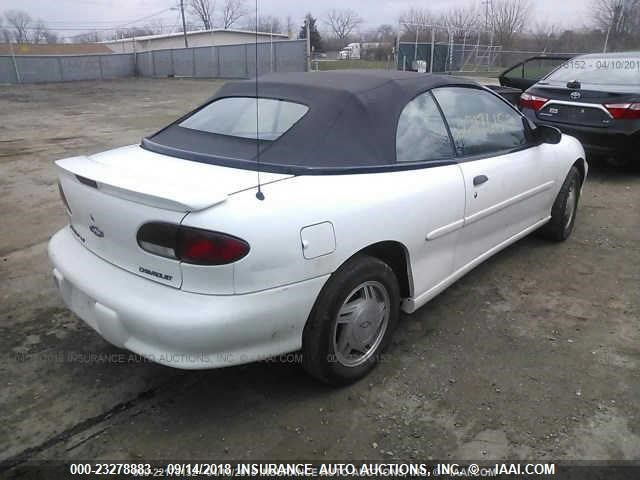 4G1JF32T5VB105373 - 1997 CHEVROLET CAVALIER LS WHITE photo 4