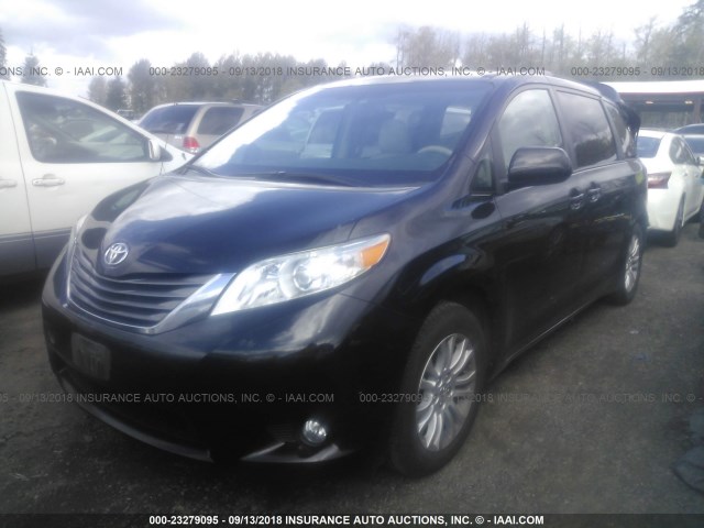 5TDYK3DCXCS239267 - 2012 TOYOTA SIENNA XLE/LIMITED BLACK photo 2