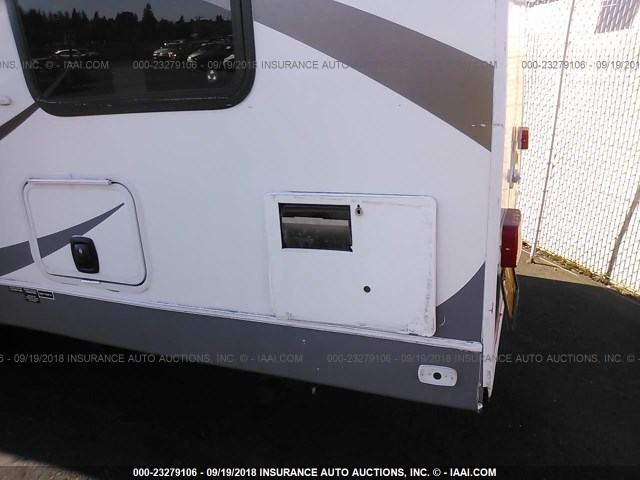 5SFNB3127DE251864 - 2013 HEARTLAND NORTH TRAIL  白色 照片 6