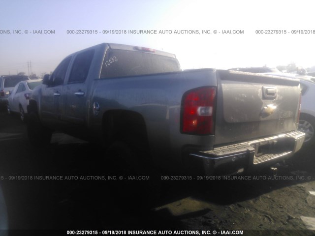 2GCEC13J671586029 - 2007 CHEVROLET SILVERADO C1500 CREW CAB GRAY photo 3