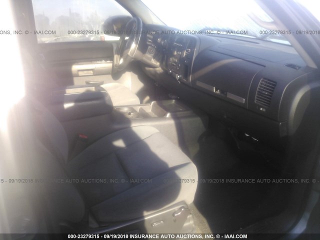 2GCEC13J671586029 - 2007 CHEVROLET SILVERADO C1500 CREW CAB GRAY photo 5