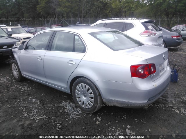 3VWRG71K25M638683 - 2005 VOLKSWAGEN NEW JETTA 2.5 GRAY photo 3