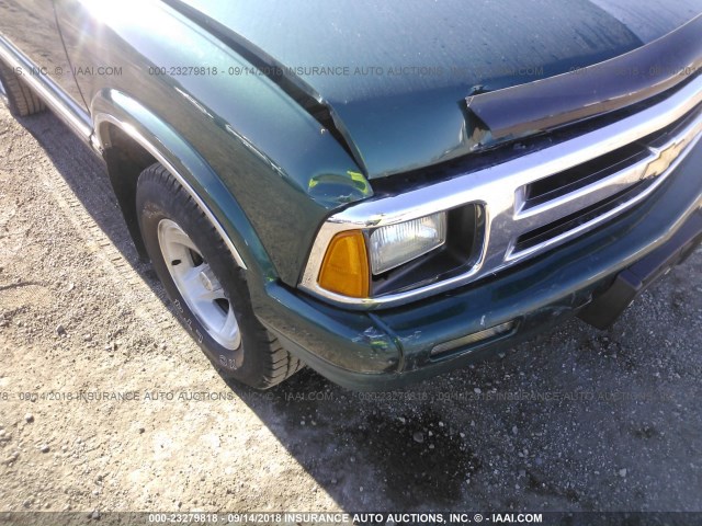 1GNCS18WXTK211163 - 1996 CHEVROLET BLAZER GREEN photo 6