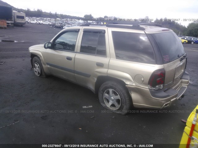 1GNDT13SX52296899 - 2005 CHEVROLET TRAILBLAZER LS/LT GOLD photo 3