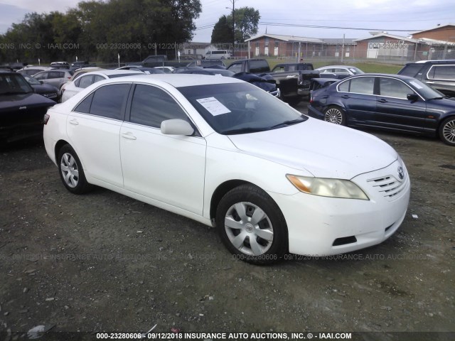 4T1BE46K97U712418 - 2007 TOYOTA CAMRY NEW GENERAT CE/LE/XLE/SE WHITE photo 1