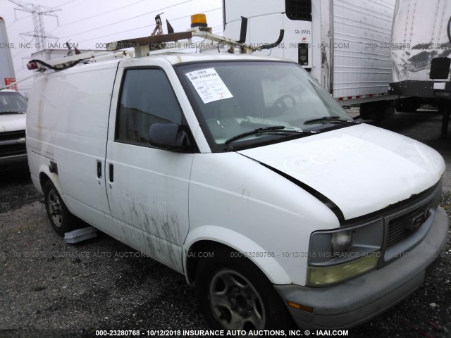 1GTDM19X45B505529 - 2005 GMC SAFARI XT WHITE photo 1