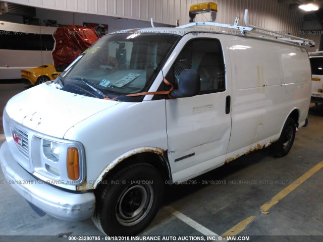 1GTGG25R4Y1259688 - 2000 GMC SAVANA G2500 WHITE photo 2