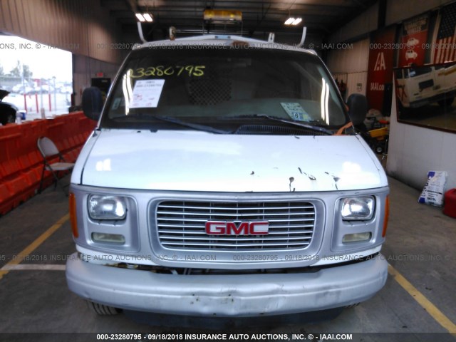 1GTGG25R4Y1259688 - 2000 GMC SAVANA G2500 WHITE photo 6