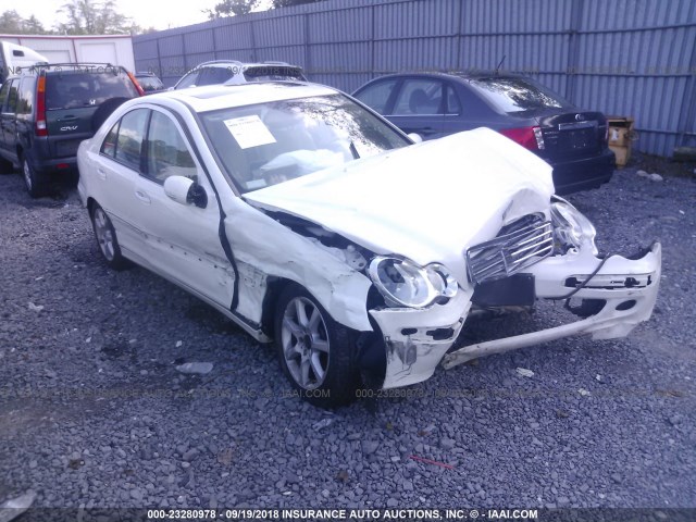 WDBRF92H57F883869 - 2007 MERCEDES-BENZ C 280 4MATIC Biały zdjęcie 1