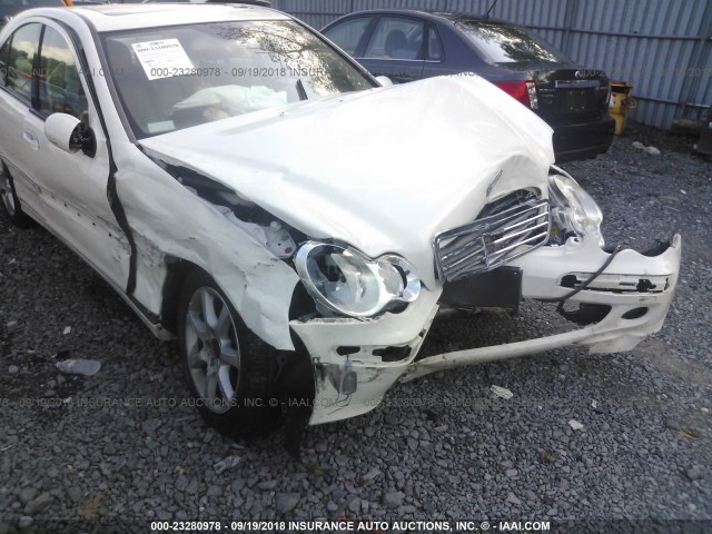 WDBRF92H57F883869 - 2007 MERCEDES-BENZ C 280 4MATIC Biały zdjęcie 6