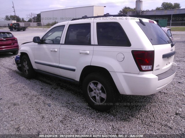1J8GS48K97C678544 - 2007 JEEP GRAND CHEROKEE LAREDO/COLUMBIA/FREEDOM WHITE photo 3