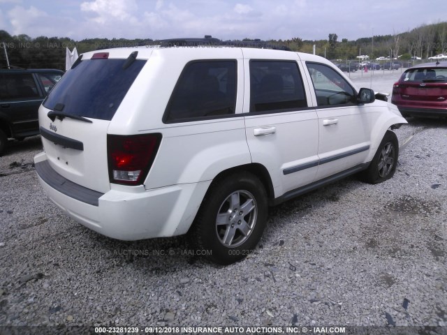 1J8GS48K97C678544 - 2007 JEEP GRAND CHEROKEE LAREDO/COLUMBIA/FREEDOM WHITE photo 4