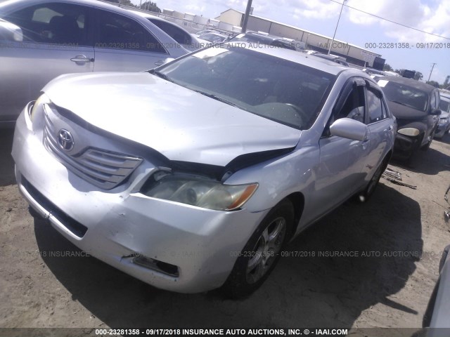 4T1BE46K07U579936 - 2007 TOYOTA CAMRY NEW GENERAT CE/LE/XLE/SE GRAY photo 2