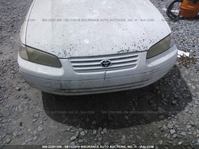 4T1BG22K9XU914759 - 1999 TOYOTA CAMRY CE/LE/XLE 白色 照片 6