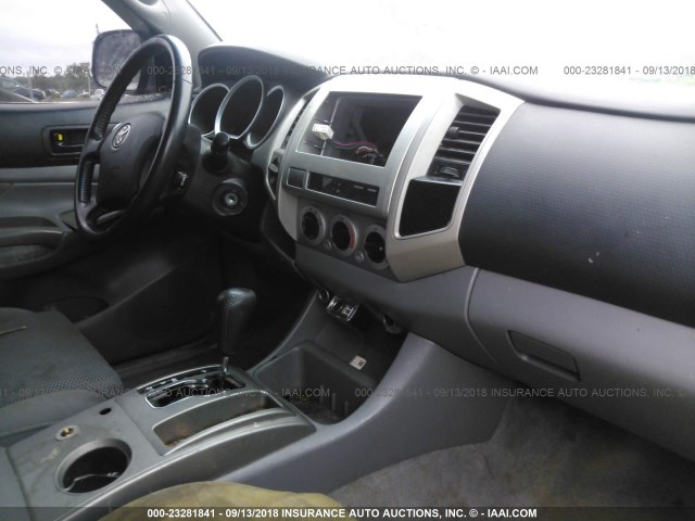 3TMLU42N06M003715 - 2006 TOYOTA TACOMA DOUBLE CAB ლურჯი ფოტო 5