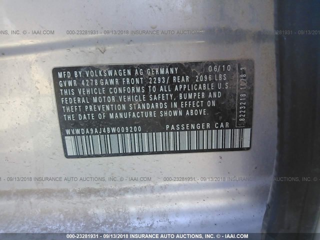 WVWDA9AJ4BW009200 - 2011 VOLKSWAGEN GOLF SILVER photo 9