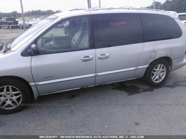 1B4GT74L3YB546212 - 2000 DODGE GRAND CARAVAN ES GRAY photo 6