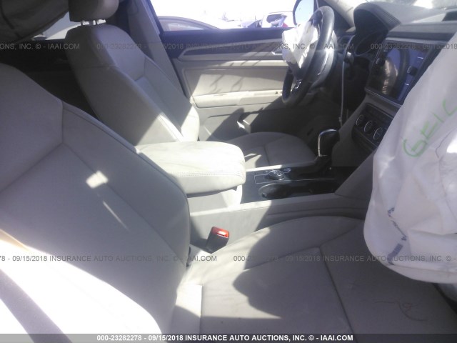 1V2PR2CAXJC521486 - 2018 VOLKSWAGEN ATLAS SE BLACK photo 5