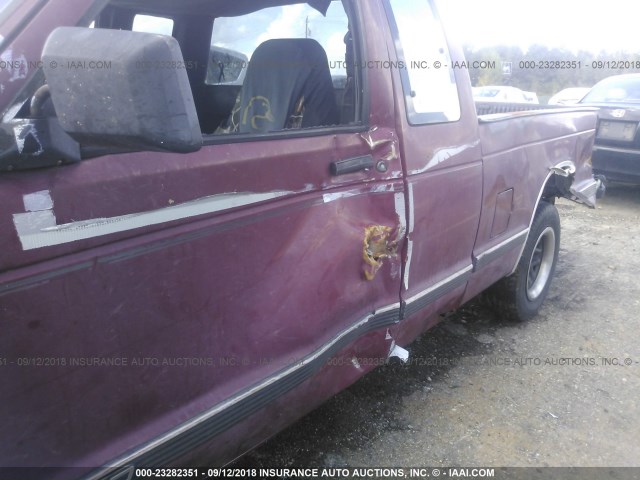1GCCS19R5N2134562 - 1992 CHEVROLET S TRUCK S10 RED photo 6