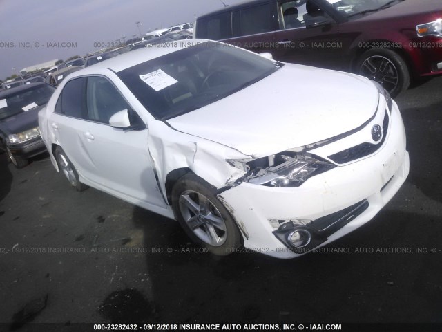 4T1BF1FK7EU828094 - 2014 TOYOTA CAMRY L/SE/LE/XLE Ağ foto 1