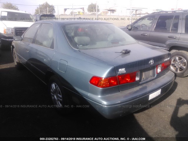 4T1BG28KX1U764532 - 2001 TOYOTA CAMRY CE/LE/XLE 蓝色 照片 3