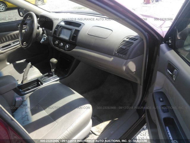 4T1BE32KX6U134294 - 2006 TOYOTA CAMRY LE/XLE/SE RED photo 5