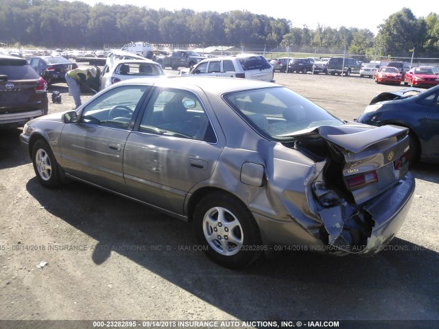 4T1BG22K6XU612121 - 1999 TOYOTA CAMRY CE/LE/XLE 棕色 照片 3