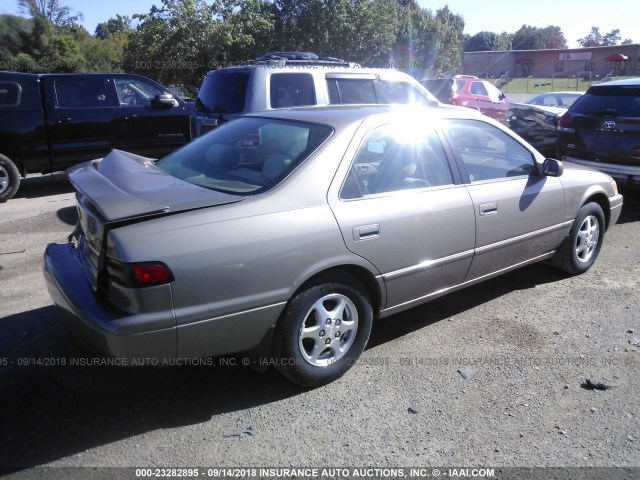 4T1BG22K6XU612121 - 1999 TOYOTA CAMRY CE/LE/XLE 棕色 照片 4