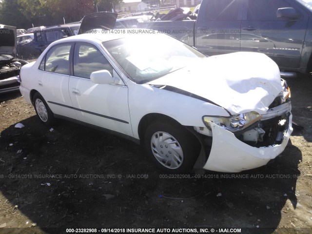 JHMCG5643XC000954 - 1999 HONDA ACCORD LX WHITE photo 1