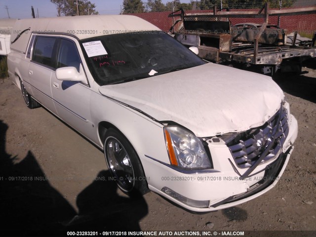 1GEEH06Y67U500122 - 2007 CADILLAC COMMERCIAL CHASSI  WHITE photo 1