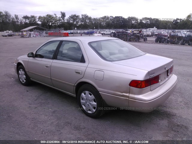 4T1BF22K7YU947599 - 2000 TOYOTA CAMRY LE/XLE TAN photo 3