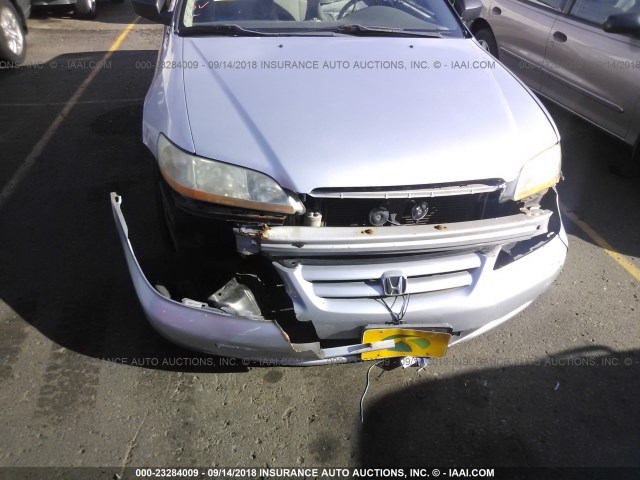 1HGCF86601A146935 - 2001 HONDA ACCORD VALUE SILVER photo 6