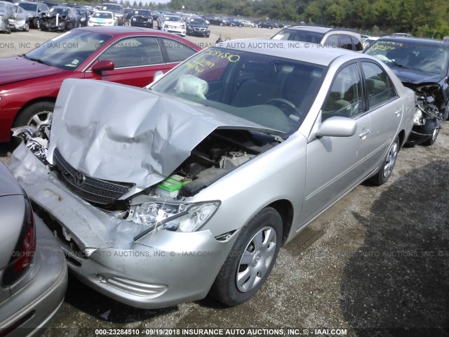 4T1BE32KX3U227845 - 2003 TOYOTA CAMRY LE/XLE/SE Gümüş foto 2